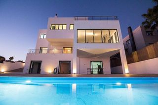 Chalet en venta en Zubia (La)