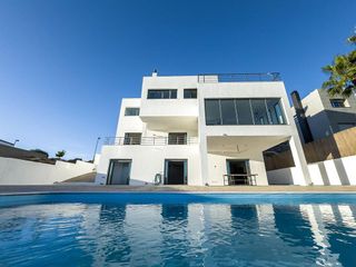 Chalet en venta en Zubia (La)