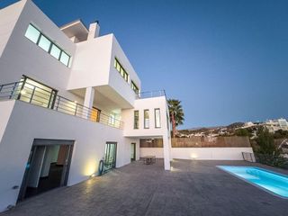 Chalet en venta en Zubia (La)