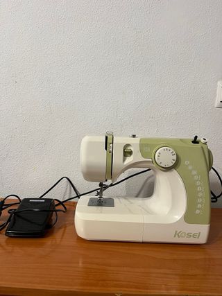 Máquina de coser Kosel