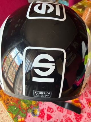 Casco de moto ciclomotor negro