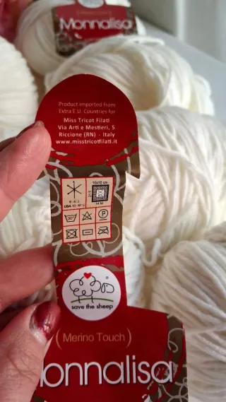 6 Gomitoli Monnalisa bianchi, panna, Miss Tricot