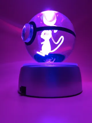 Lampada Pokeball Mew 3D LED