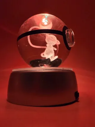 Lampada Pokeball Mew 3D LED