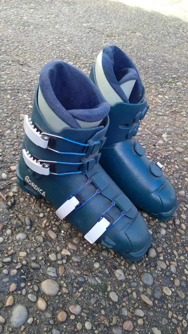 Esquís Rossignol Cobra y bastones