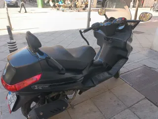 Piaggio XEVO 125cc Maxiscooter Automática