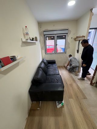 Sofá de piel diseño moderno