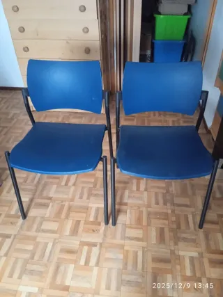 2 Sillas Oficina + 1 Perchero en Pto. de Sagunto