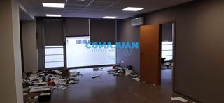 Nave industrial en alquiler en Centre en Badalona