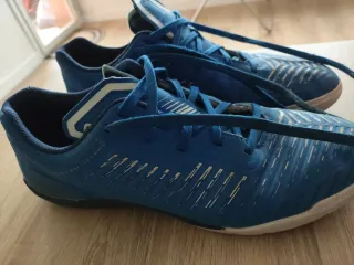 Botas de fútbol sala Kipsta azules