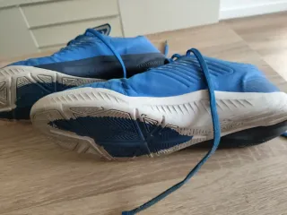 Botas de fútbol sala Kipsta azules