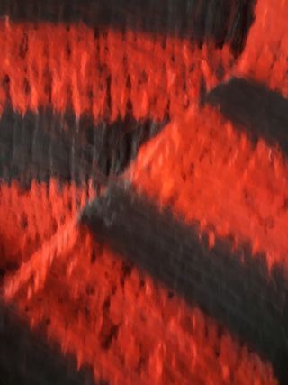 Jersey corto rayas rojo y negro