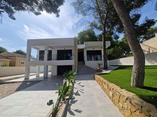 Chalet en alquiler en Nueva Torrevieja - Aguas Nuevas en Torrevieja