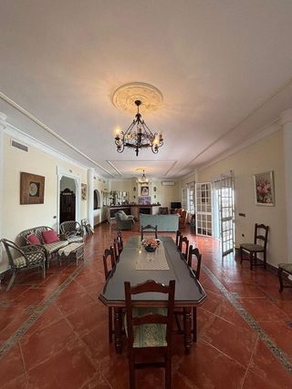 Chalet en alquiler en Guillena