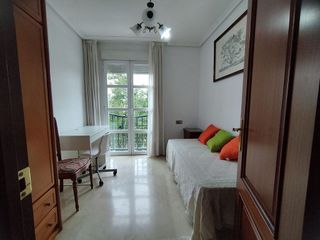 Piso en alquiler en Ciudad Jardín - Zoco en Córdoba