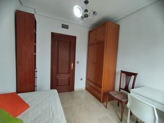 Piso en alquiler en Ciudad Jardín - Zoco en Córdoba