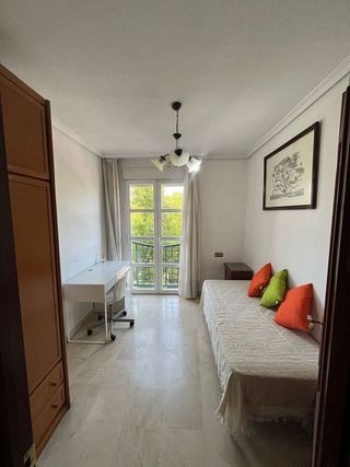 Piso en alquiler en Ciudad Jardín - Zoco en Córdoba