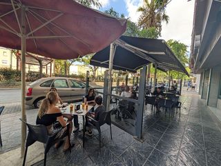 Local comercial en alquiler en Plaza de Toros - Santa Rita en Almería