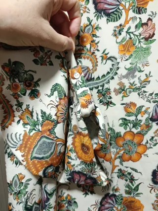 Blusa de mujer con estampado floral