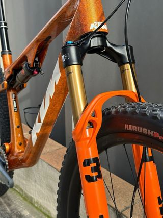 KTM Scarp paris