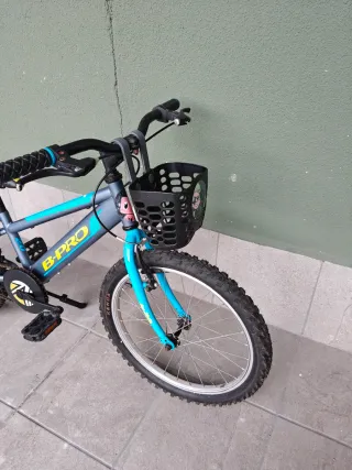 Bicicleta Infantil 20" pulgadas. 6-9 años