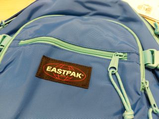 Mochila Eastpak azul y turquesa
