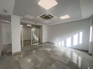 Oficina en alquiler en Perchel Norte - La Trinidad en Málaga