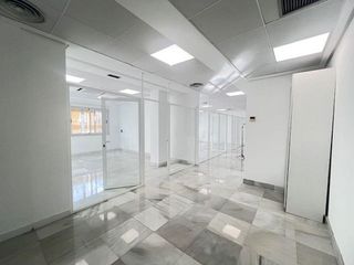 Oficina en alquiler en Perchel Norte - La Trinidad en Málaga