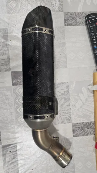 Escape Akrapovic Z900 Carbono