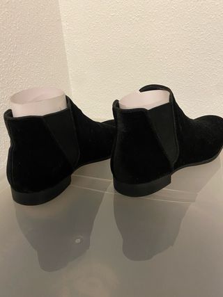 Botines negros de terciopelo