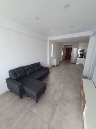 Piso en alquiler en Plaza de Toros - Santa Rita en Almería