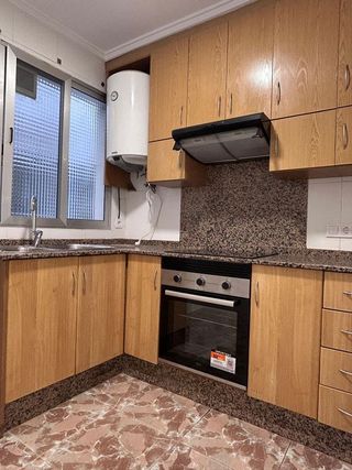 Piso en alquiler en Avda. de Abril. - 9 de octubre en Sagunto