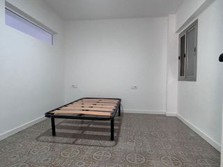 Piso en alquiler en Avda. de Abril. - 9 de octubre en Sagunto