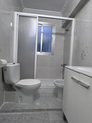 Piso en alquiler en Avda. de Abril. - 9 de octubre en Sagunto