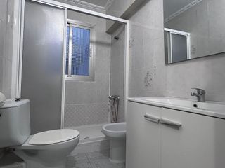 Piso en alquiler en Avda. de Abril. - 9 de octubre en Sagunto