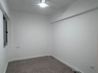 Piso en alquiler en Avda. de Abril. - 9 de octubre en Sagunto