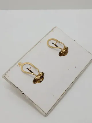 Pendientes vintage dorados con perla y circonitas