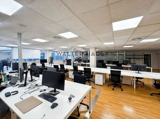 Oficina en alquiler en Vila de Gràcia en Barcelona