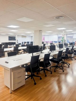 Oficina en alquiler en Vila de Gràcia en Barcelona