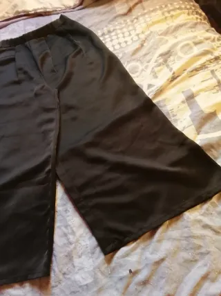 Pantalones anchos raso negro Talla M/L