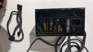 Fuente de alimentación Nox Apex 700W