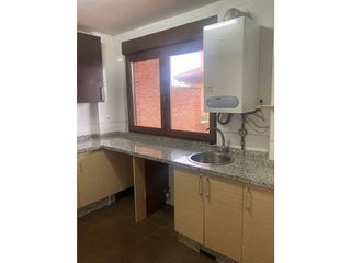 Casa pareada en alquiler en Garrafe de Torío