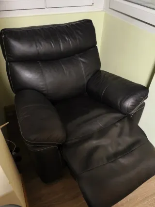 Sillón reclinable negro