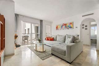 Piso en venta en Riviera del Sol en Mijas