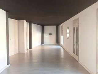 Local comercial en alquiler en El Calderi - Estació del Nord - Estació de França en Mollet del Vallès