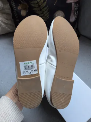 Zapatos de comunión blancos con flores