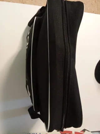 Bandolera Adidas Negra y Blanca