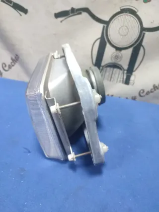 Faro Delantero Derecho VW Polo