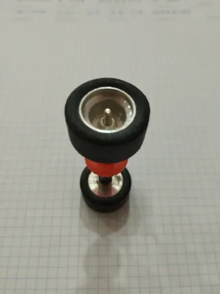 Eje Scalextric con engranaje