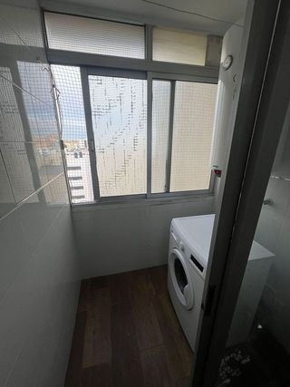 Piso en alquiler en Colores - Entreparques en Sevilla